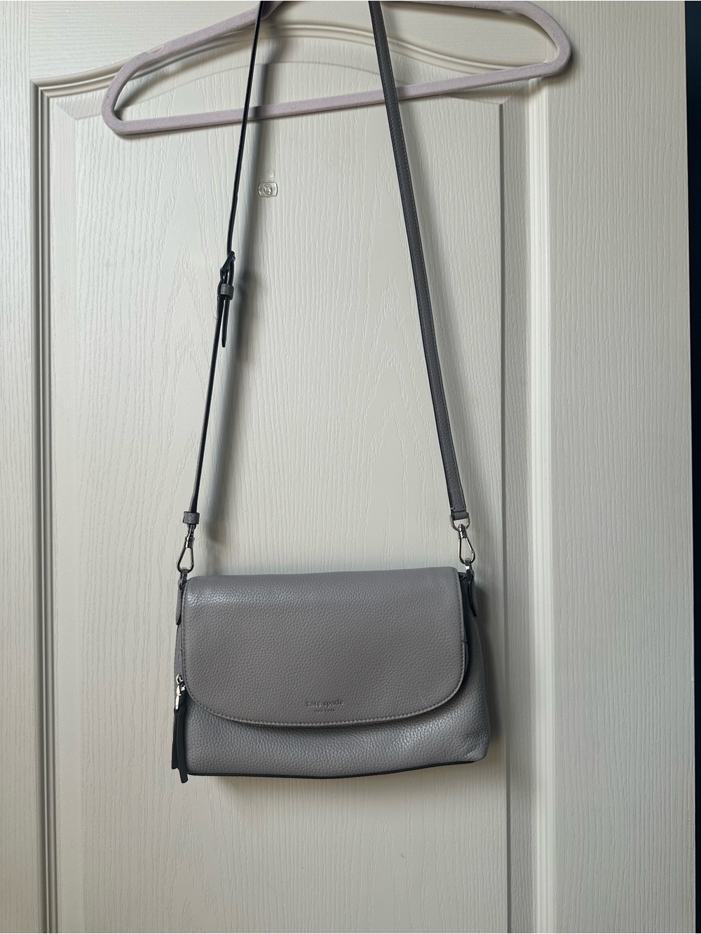 kate spade Pebbled Leather Crossbody in Light Gray